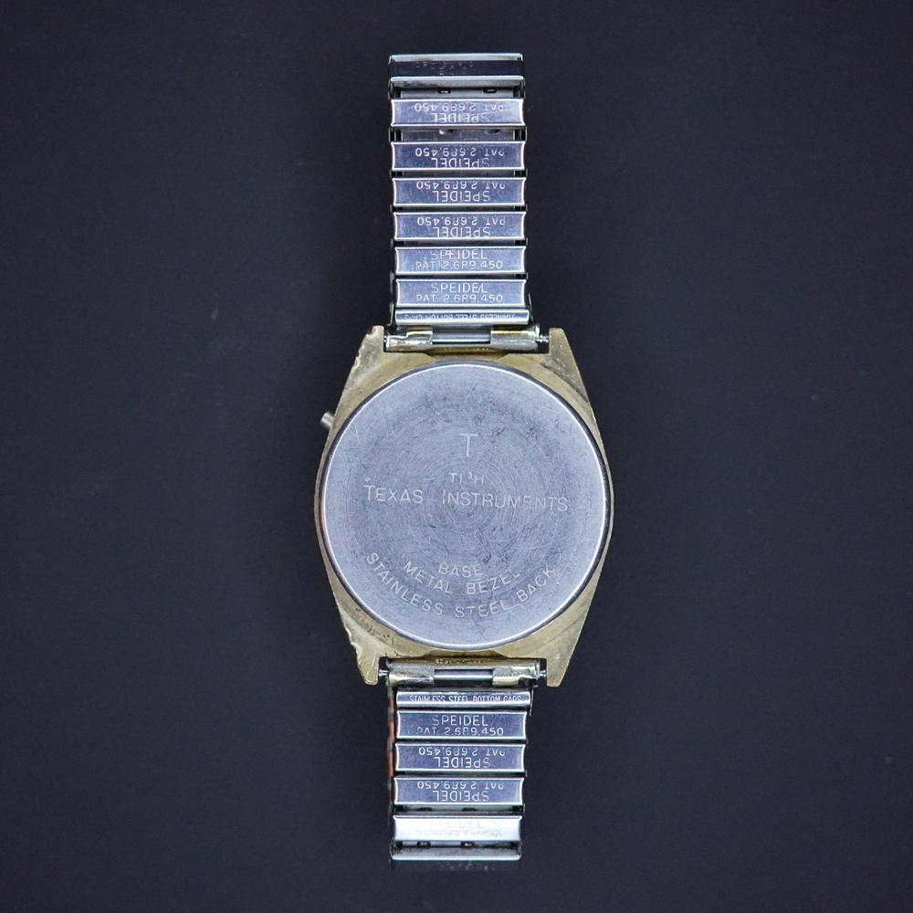 Vintage Texas Instruments Gold Smartwatch - Picture 6 of 7